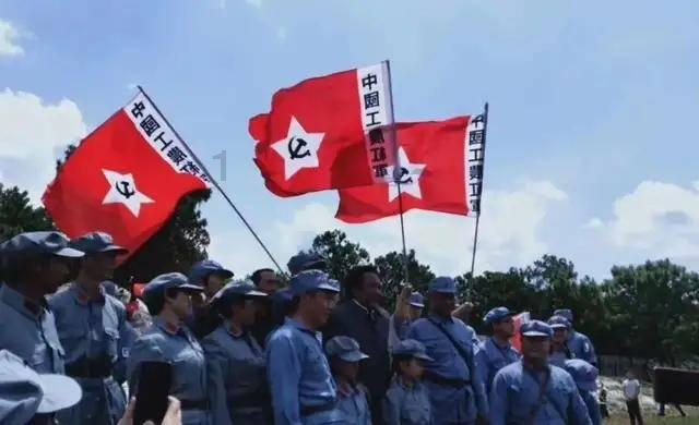 向上跳的香蕉
