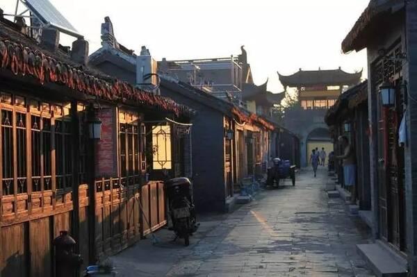 小猫钓鱼游戏龙王版有船